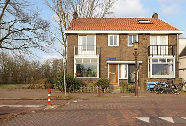 1b5cb38ce220150d7441cd0eb43879ae