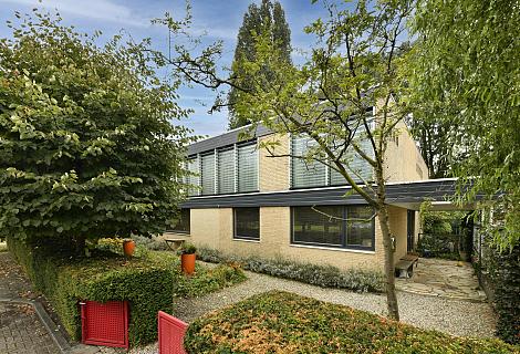 17e9222cbd07a9f53c523899087653e0