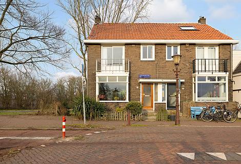 1b5cb38ce220150d7441cd0eb43879ae