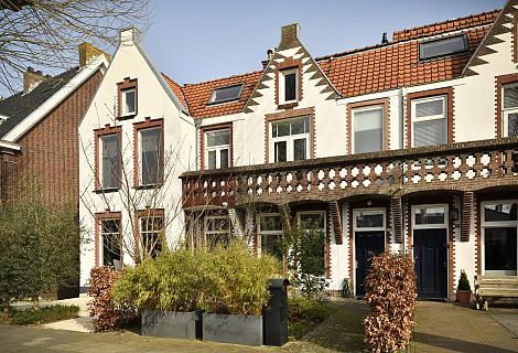 686baf5b0c8964423158930243e73198