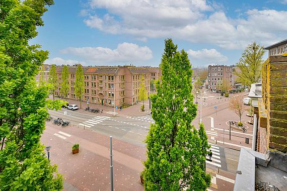 Javaplein 7 d