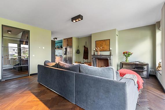 Salonrijtuigstraat 1