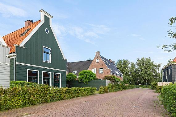 Salonrijtuigstraat 1