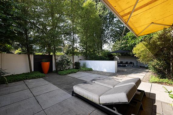 De Roos van Dekama 1