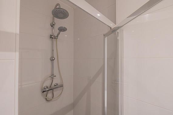 Pieter van der Doesstraat 42 2