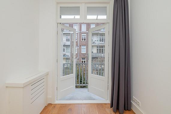 Pieter van der Doesstraat 42 2