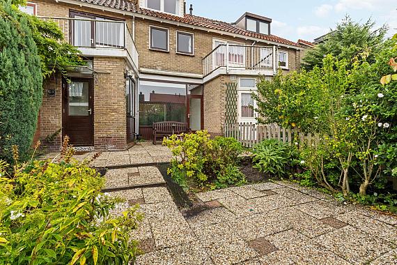 Burgemeester Bickerstraat 57