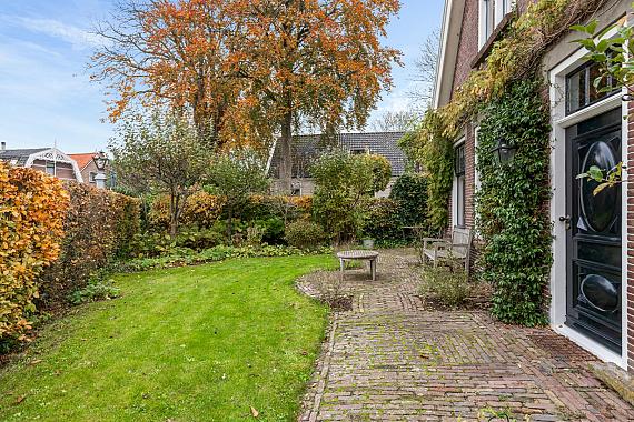 Dorpsstraat 9
