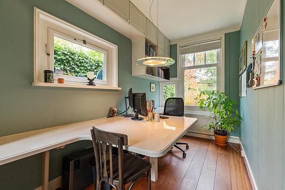 Dorpsstraat 9
