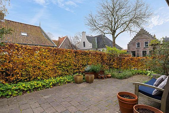 Dorpsstraat 9