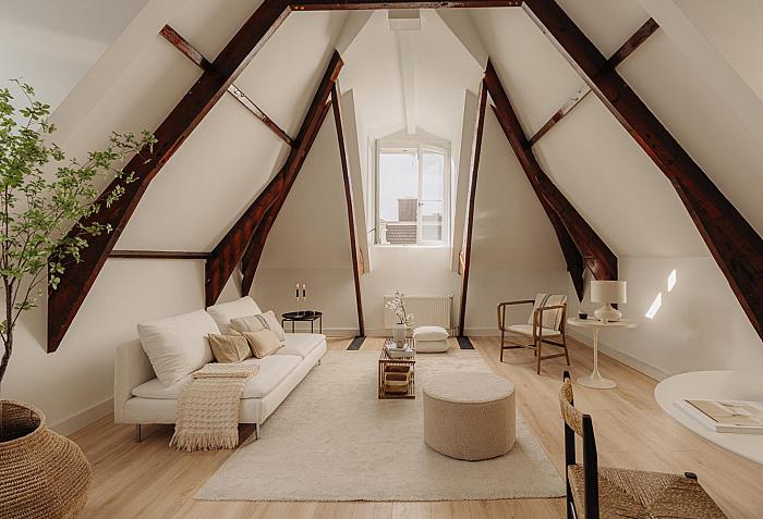 eb632e85504912fd67039ff4ccfe3527